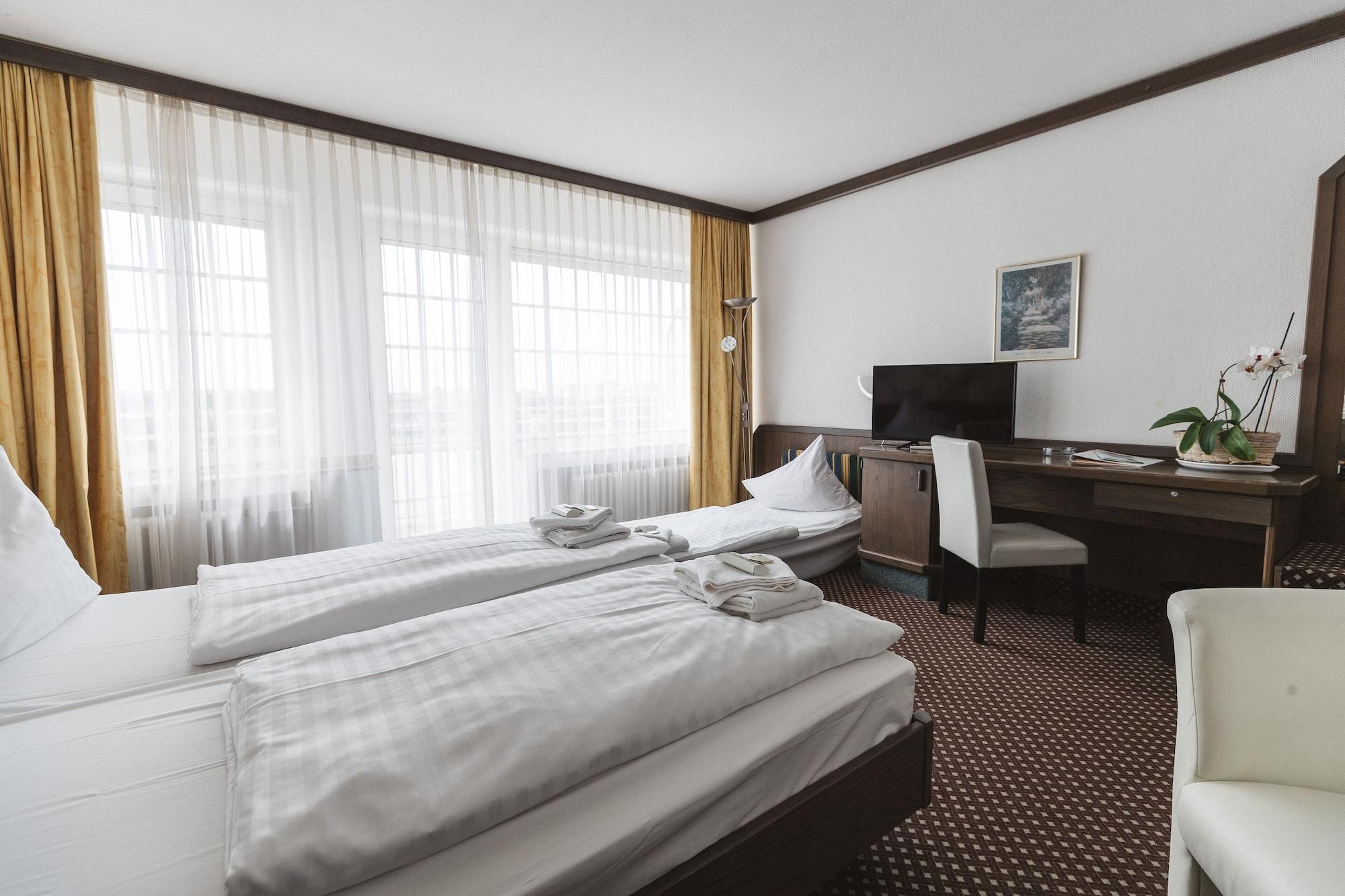 Terminal Hotel Koeln Esterno foto